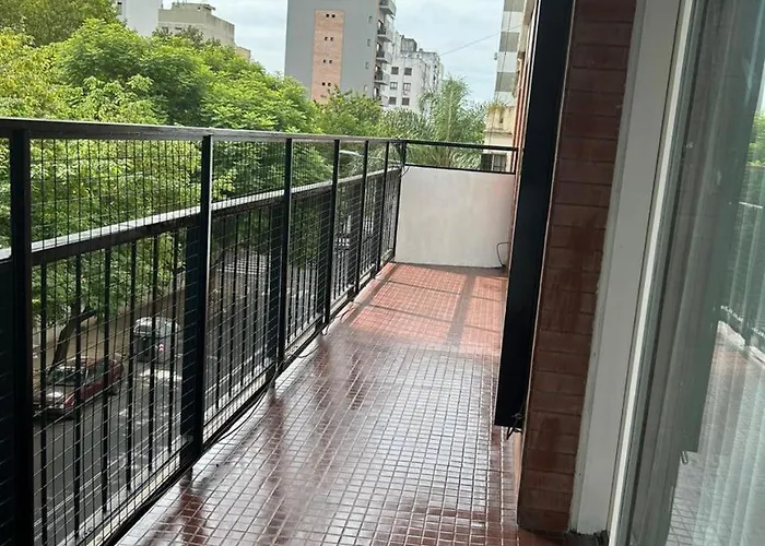 Depto Muy Amplio Y Luminoso A Metros Del Pasaje Rodrigo Y Cerca De Todo